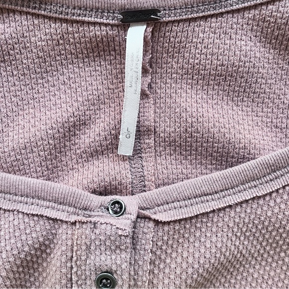 Free People Boho Tan Alpine Ski Lodge Thermal Knit Cuff Newbie Henley Size L - Picture 10 of 11